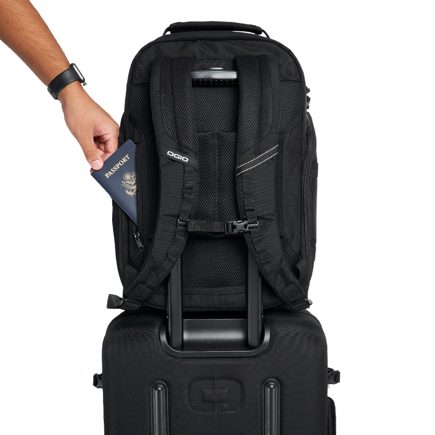 OGIO PACE 25 Backpack Backpacks OGIO
