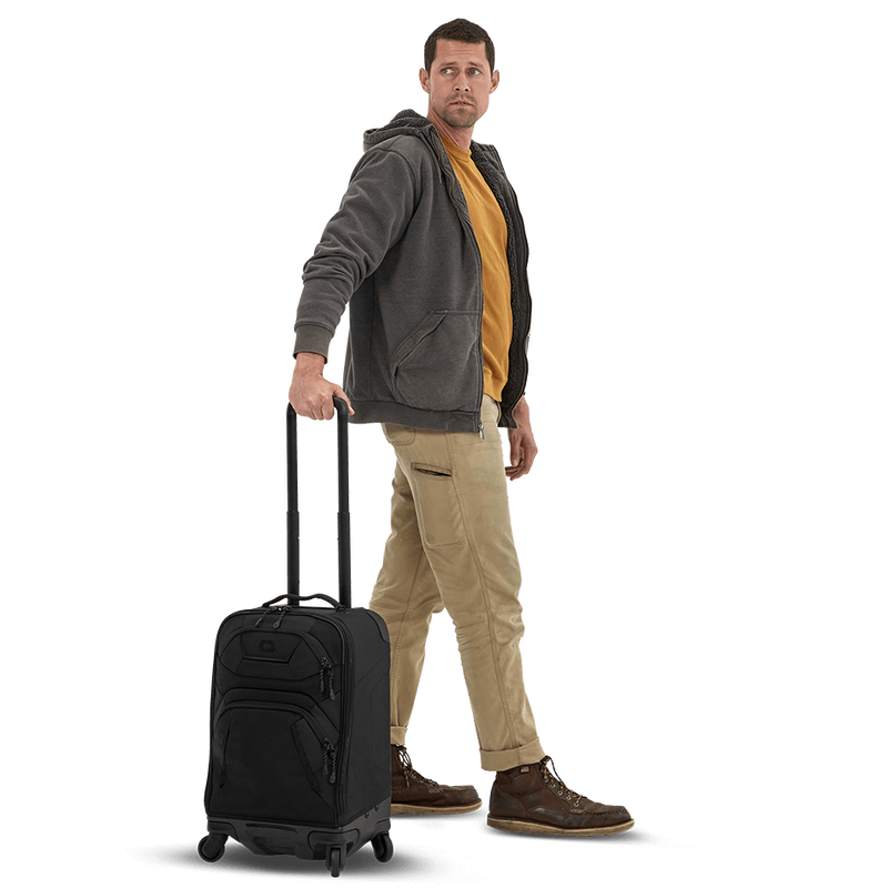 Renegade 22" 4-Wheel Travel Bag - View 4