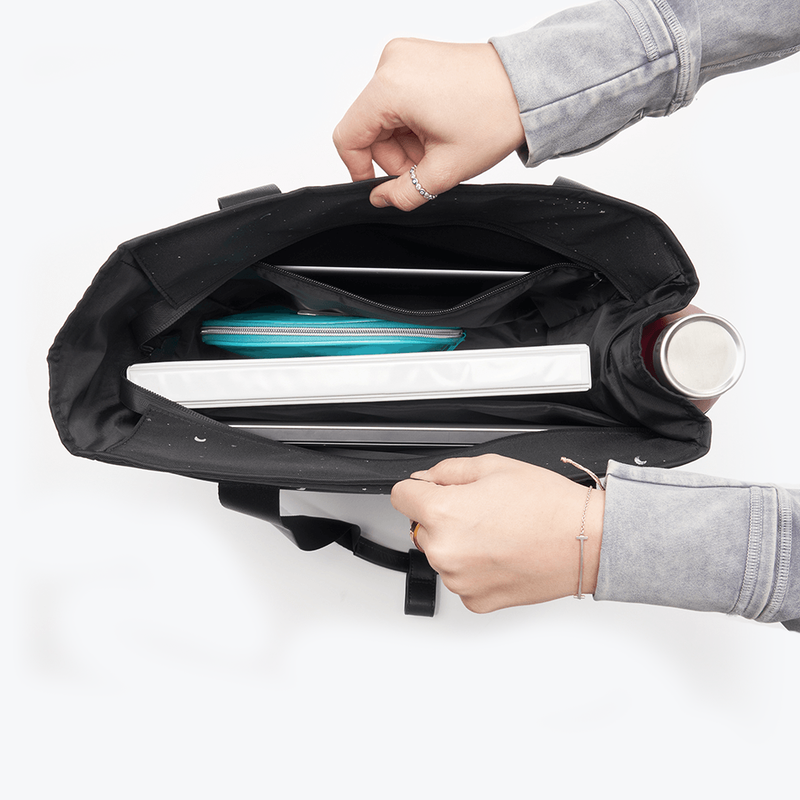 XIX Tote 18 - View 8